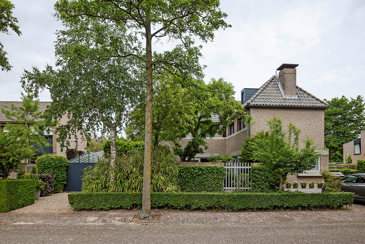 House To Live With P316 House Outside Web I3hlq1